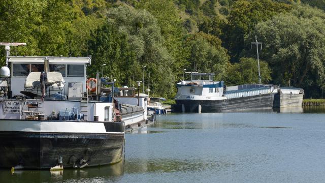 Sentier des deux Amants - la Seine après l’écluse