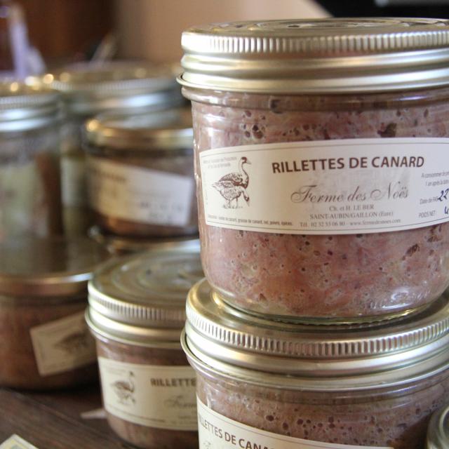 Photo des pots de rillettes de canard de la Ferme Des Noës