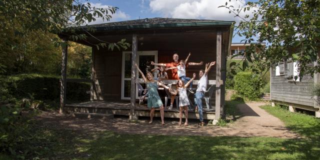 cabane d'Hébergements au Parc des Loisirs de Léry-Poses dans l'Eure en Normandie