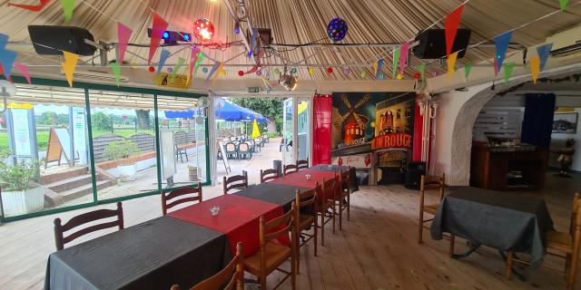 décoration intérieur du Restaurant Dansant Au Fil De L'eau dans l'Eure en Normandie