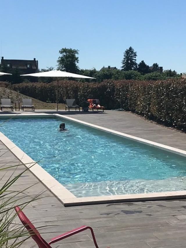 Piscine du Manoir De Surville dans l'Eure en Normandie