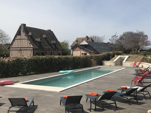 Piscine du Manoir de Surville dans l'Eure en Normandie