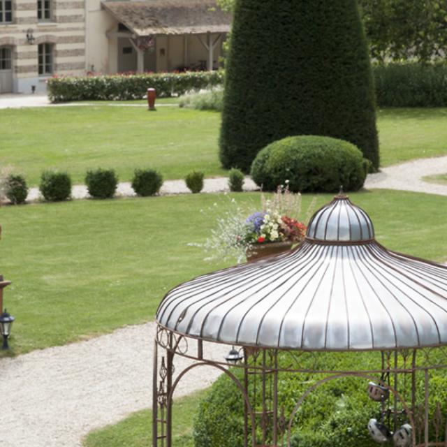 Jardin du château de Normandie Les étangs de Saint Aubin dans l'Eure en Normandie