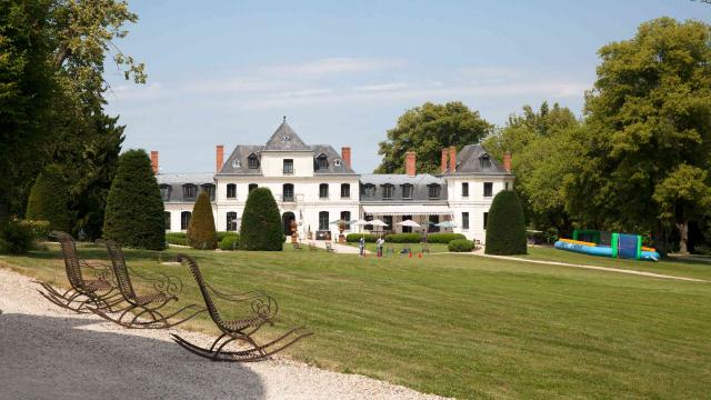 Façade du Pavillon de Chasse Les étangs de Saint Aubin dans l'Eure en Normandie