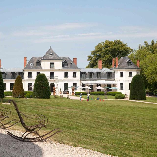 Façade du Pavillon de Chasse Les étangs de Saint Aubin dans l'Eure en Normandie