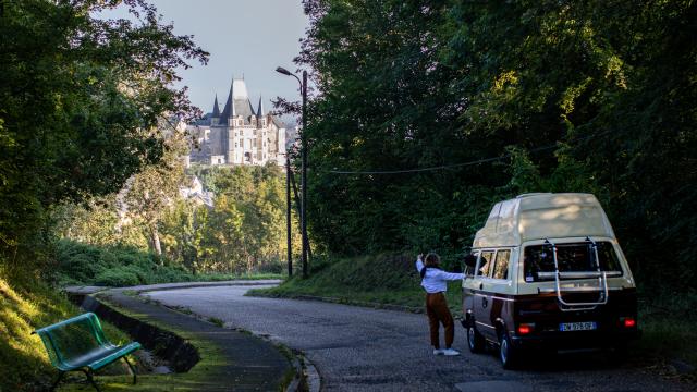 Visiter Gaillon et son château en van aménagé