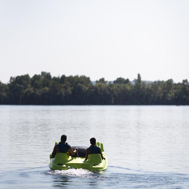 Pedalo Base De Loisirs Lery Poses Normandie Eure