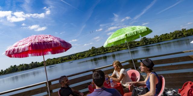 Terrasse Base De Loisirs Lery Poses Normandie Eure