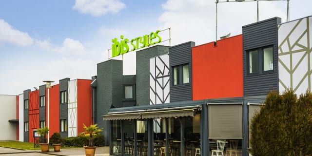 Hotel Ibis Style Rouen Val de Reuil - exterieur jour