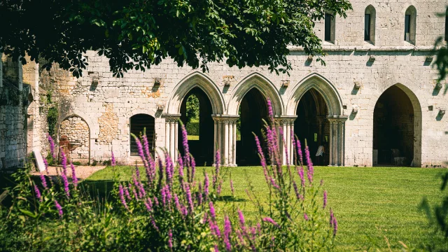 Abbaye Fontaine Guerard Aurélien Papa